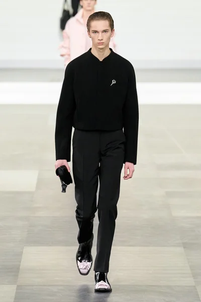 Look 8